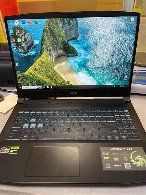 Ноутбук MSI Bravo 17 C7ve-037xru Ryzen 5 7535HS RTX 4050 890000617001 - фото 921454