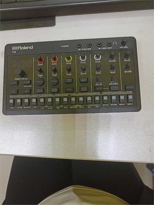 Драм-машина Roland T-8 890000594446 - фото 926674