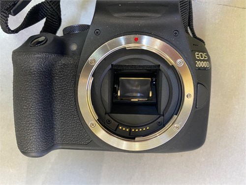 Фотоаппарат CANON EOS 2000D + объектив EF-S 18-55 890000620045 - фото 928508