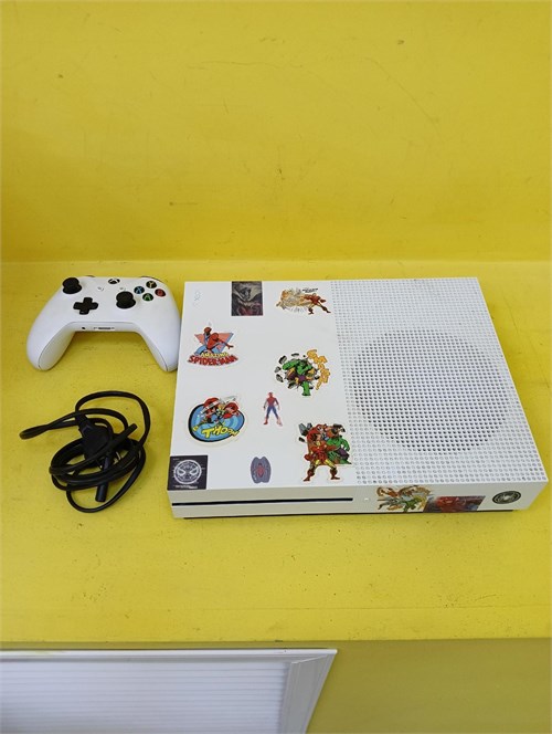 Игровая приставка XBOX ONE S 1681 890000641223 - фото 953738