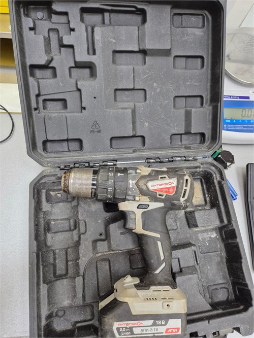 Бесщеточная аккумуляторная ударная дрель-шуруповерт ИНТЕРСКОЛ ДАУ-13/18B 60 890000643805