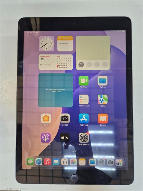 Планшет Apple iPad (7-го поколения) (2019) 32 ГБ 890000613163