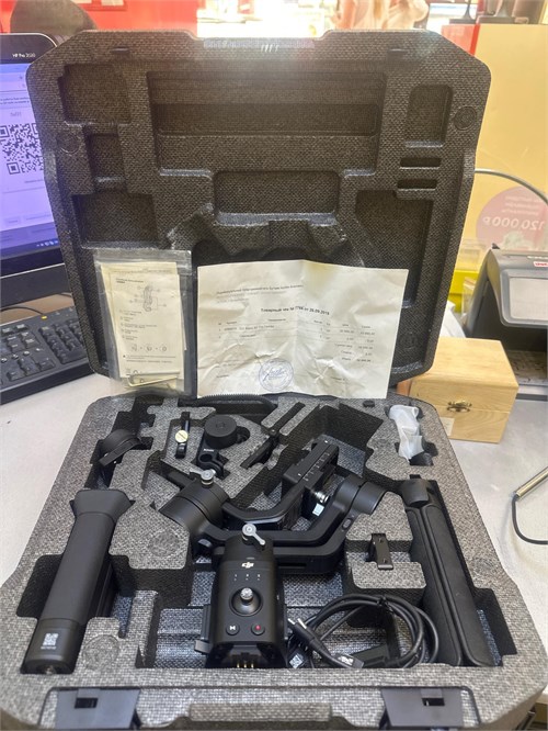 Ручной стабилизатор DJI Ronin SC Pro Combo 890000644563 - фото 961464