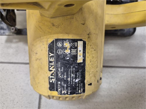 Дисковая пила Stanley STSC1718 890000647211