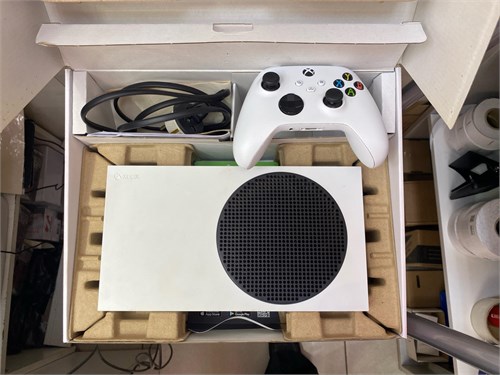 Игровая приставка XBOX SERIES S 512GB 890000648558