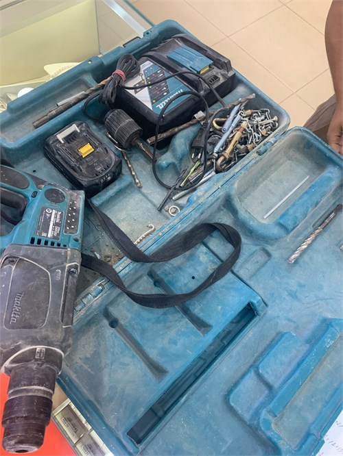 ПЕРФОРАТОР MAKITA DHR202 890000649370