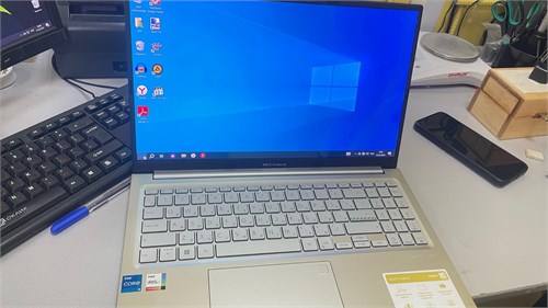 15.6" Ноутбук ASUS VivoBook X1505VA i5-13500H 890000617492