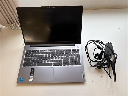 Ноутбук Lenovo ideaPad Slim 3 1315U 890000656092
