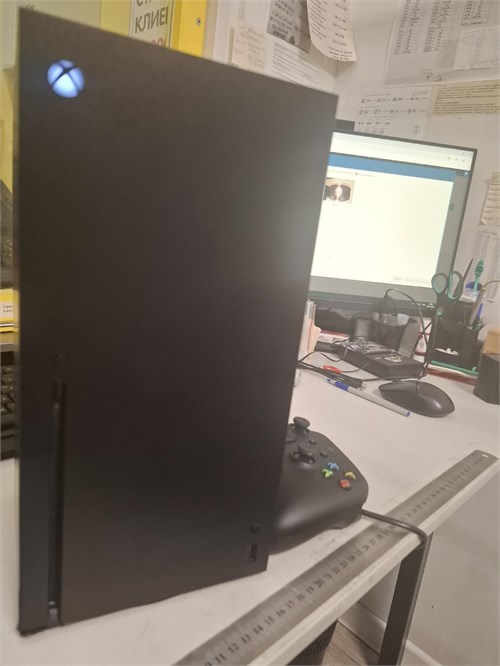 Игровая приставка Microsoft Xbox Series X 890000656797