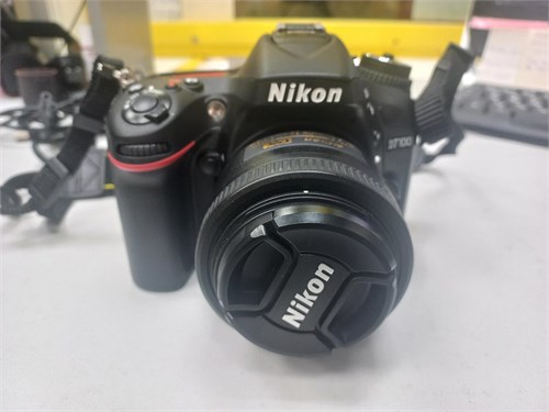 Фотоаппарат Nikon D7100 + объектив Nikon DX AF-S Nikkor 35mm 1:1.8G,SWM Aspherical 0.3 m/ 0.98 ft O/52 890000655692