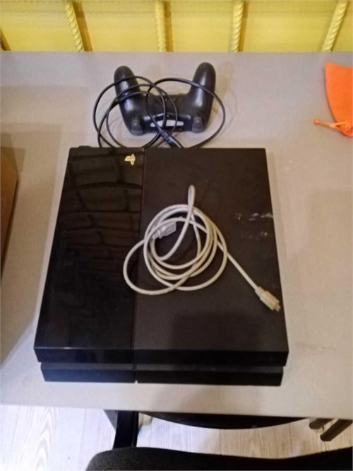 Игровая приставка SONY PlayStation 4 CUH-1106A 890000652034