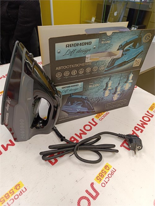 Утюг REDMOND RI-C292 890000661001