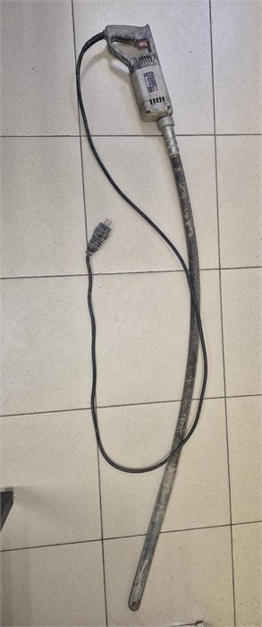 Электрический ручной для бетона P.I.T. P31035 890000665528