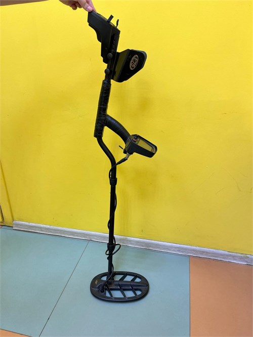 Металло детектор Spacial Edition F75 890000665504