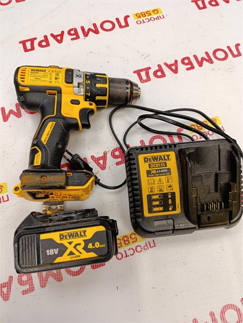 Аккумуляторная дрель-шуруповерт DeWALT DCD790 890000661049
