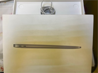 Ноутбук Apple MacBook Air 13 (2020, M1) 8/256 ГБ 890000634193