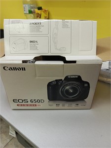 Фотоаппарат Canon EOS 650D KIT 890000674444