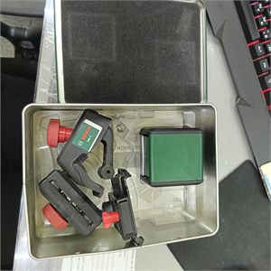 Лазерный нивелир Bosch Quigo Green + MM2 890000678721