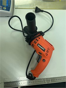 Дрель электрическая DEKADO Д 450 890000677500