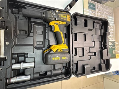 Ударный аккумуляторный бесщеточный гайковерт Denzel CIW-IB-300 890000675989