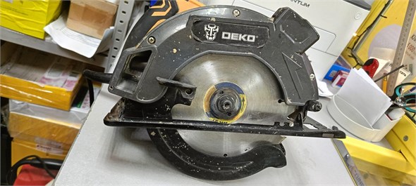 Циркулярка Deko DKCS1900 890000681497