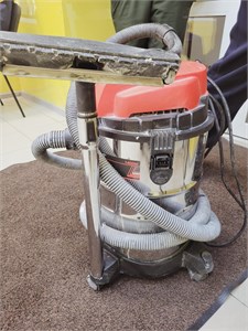 Пылесос BRAIT BVC-30 890000684425