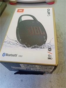 Портативная колонка JBL Clip 5 890000684263