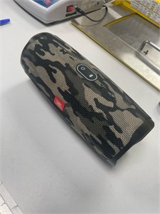 Портативная колонка JBL Charge 4 , 30 Вт 890000652102