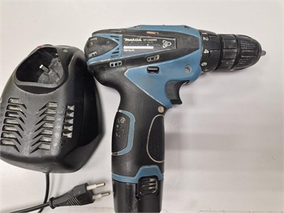 ДРЕЛЬ-ШУРУПОВЕРТ DF330DWE 890000689085