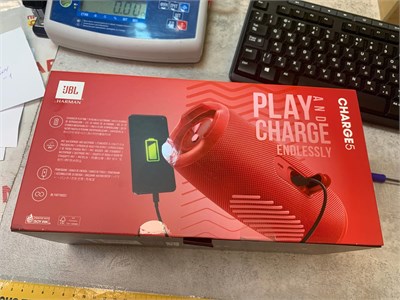 Портативная колонка JBL Charge 5 890000690023