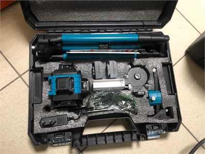 Лазерный уровень с кейсом. 890000688321