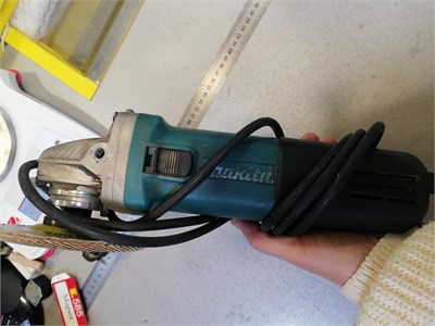 УШМ makita 9558hn 890000693313