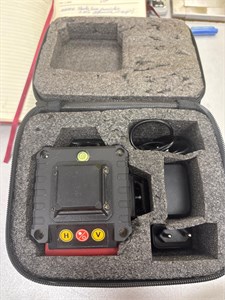 Нивелир лазерный Elitech 360-4-ЗЕЛ 890000693143