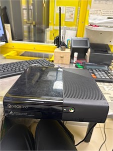 Консоль Xbox 360 E 890000696979