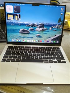 Ноутбук Apple MacBook Air (13-inch, M3, 2024) 8/256 890000703924