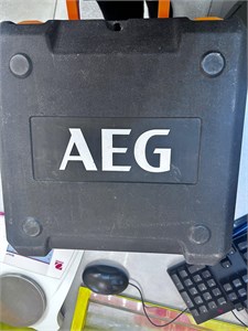 Шуруповерт  AEG BS18G4 890000706999