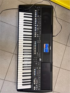 Синтезатор YAMAHA PSR-SX600 890000700048