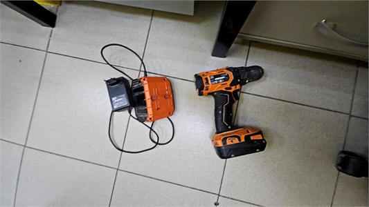 Шуруповёрт AEG BS18G4 890000713938