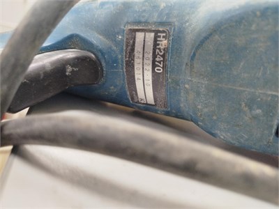 ПЕРФОРАТОР MAKITA HR2470 890000700764