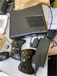 ПРИСТАВКА XBOX 360 s 890000719217