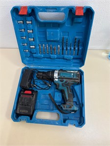 Аккумуляторный шуруповерт в кейсе 890000722425