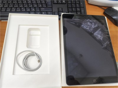 Apple iPad (9th generation) Wi-Fi 64GB 890000712695