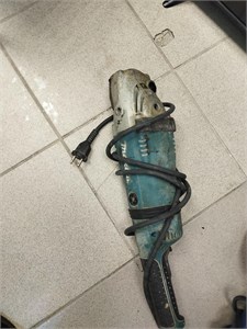 УШМ MAKITA GA9030S 890000695054