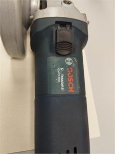 Угловая шлифмашина Bosch GWS 660 890000682385