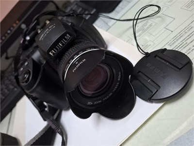 FujiFilm FinePix HS20 890000740351
