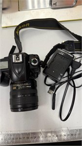 Nikon D90 + AF-S 18-70 890000752751