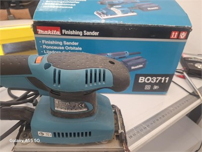 Шлифовальная шлифмашина Makita BO3711 890000752206