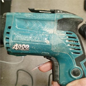 Шуруповерт Makita FS4000 890000709428
