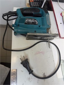 электролобзик makita 4329 890000750366