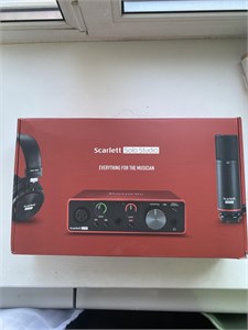 Комплект для звукозаписи FOCUSRITE Scarlett Solo Studio 890000762532
